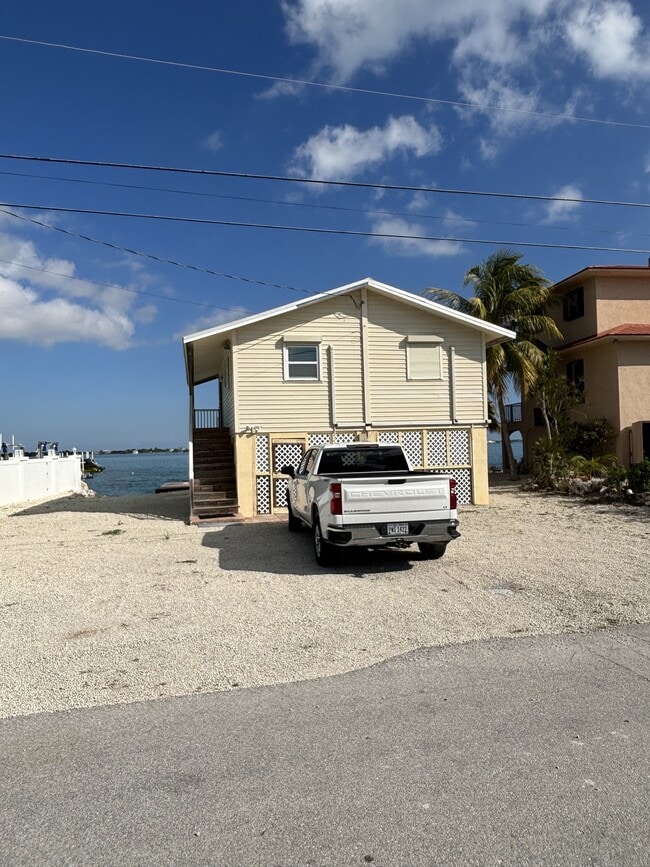 Foto del edificio - 757 La Fitte Rd