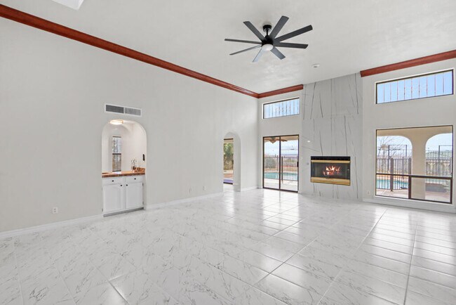 Foto del edificio - 8500 Mountain View Dr