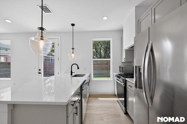 Building Photo - 3417 Elija St