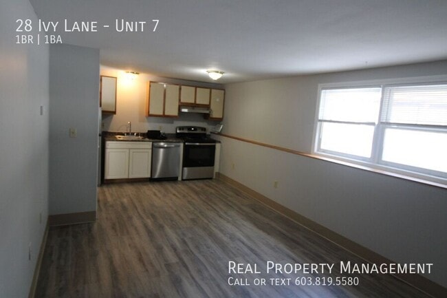 Building Photo - 28 Ivy Ln