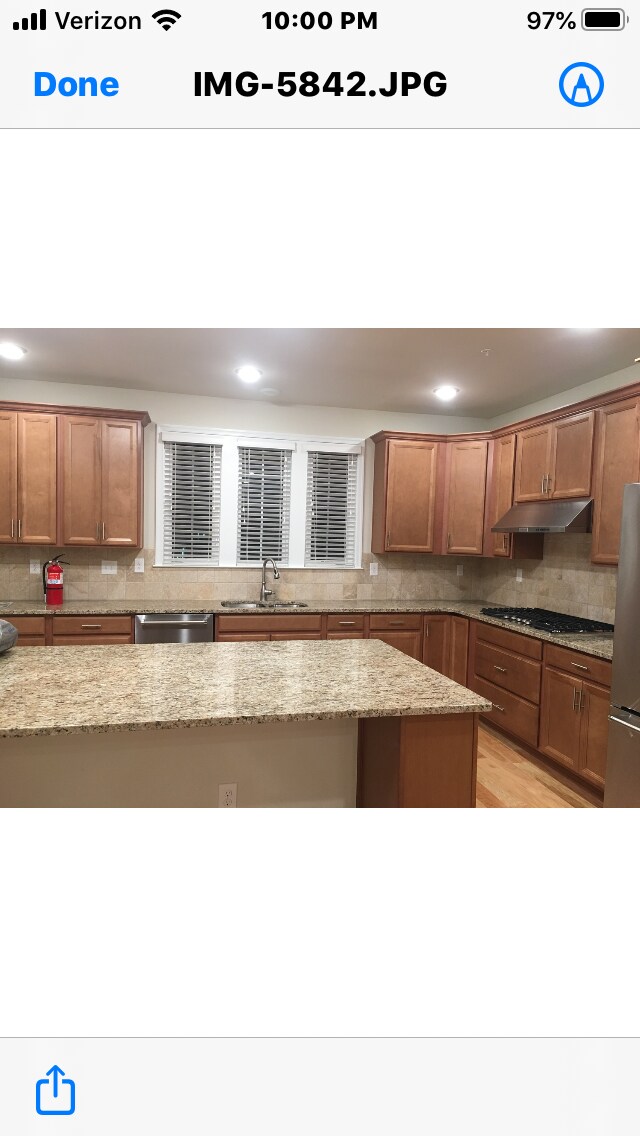 Building Photo - 206 Orchard Ter