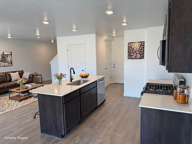 Building Photo - 4334 N Buckstone Wy