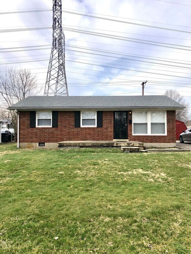 3 br, 1 bath House 2418 Paddock Ln