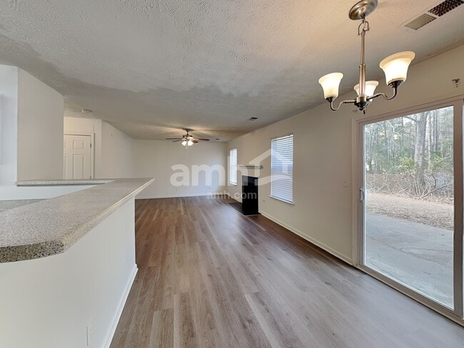 Building Photo - 111 Crestbend Ln