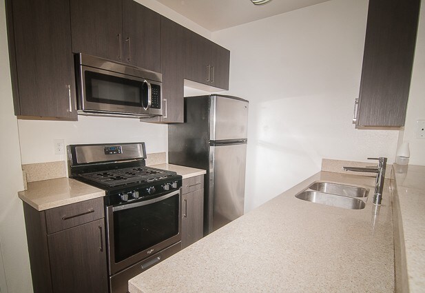 1210 Venice Blvd Los Angeles Ca 90006 Apartment For Rent In 2 Weeks Ago Home California Los Angeles 1210 Venice Blvd Primary Photo