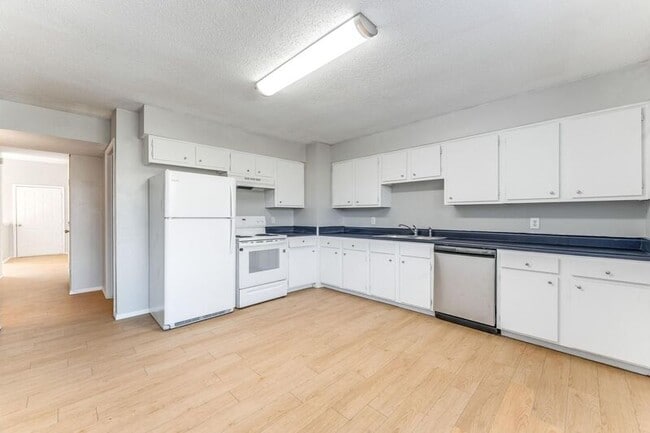 Foto del edificio - 2409-2411 Magnolia St