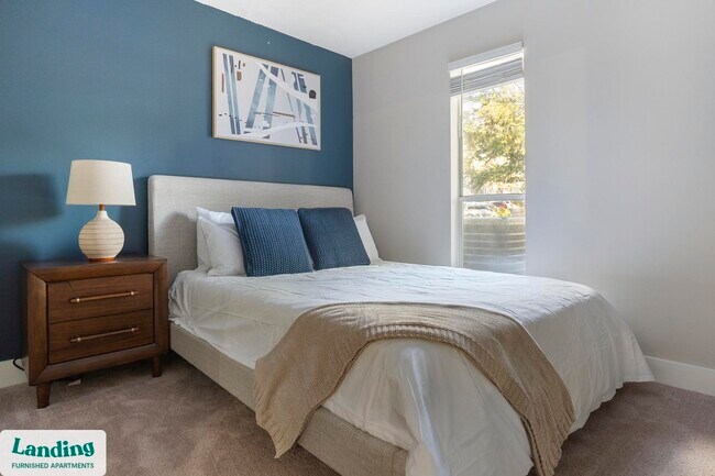 Foto del edificio - 2000 E Lake Pkwy