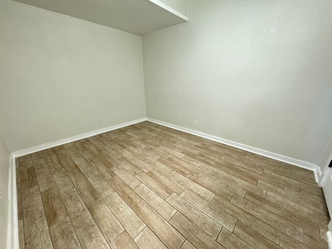 Foto del edificio - 2316 Andover Dr