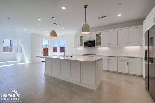 Building Photo - Brand New Build 3Bdm 2.5Ba Home in the Hil...