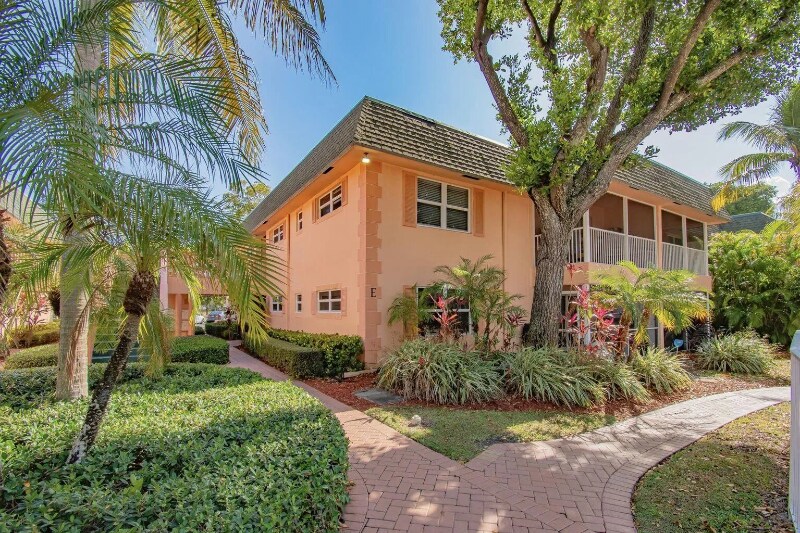 Foto principal - 770 SE 2nd Ave