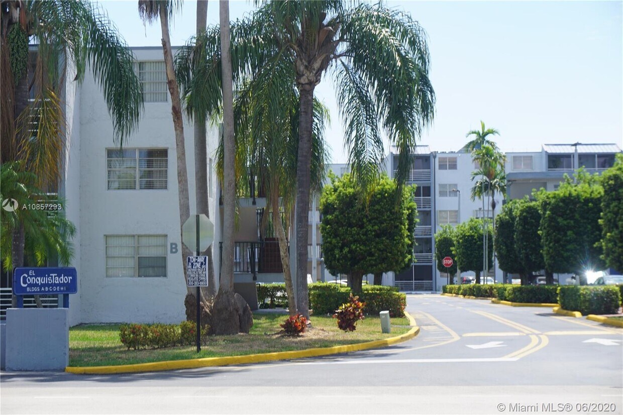 Primary Photo - 14195 SW 87th St