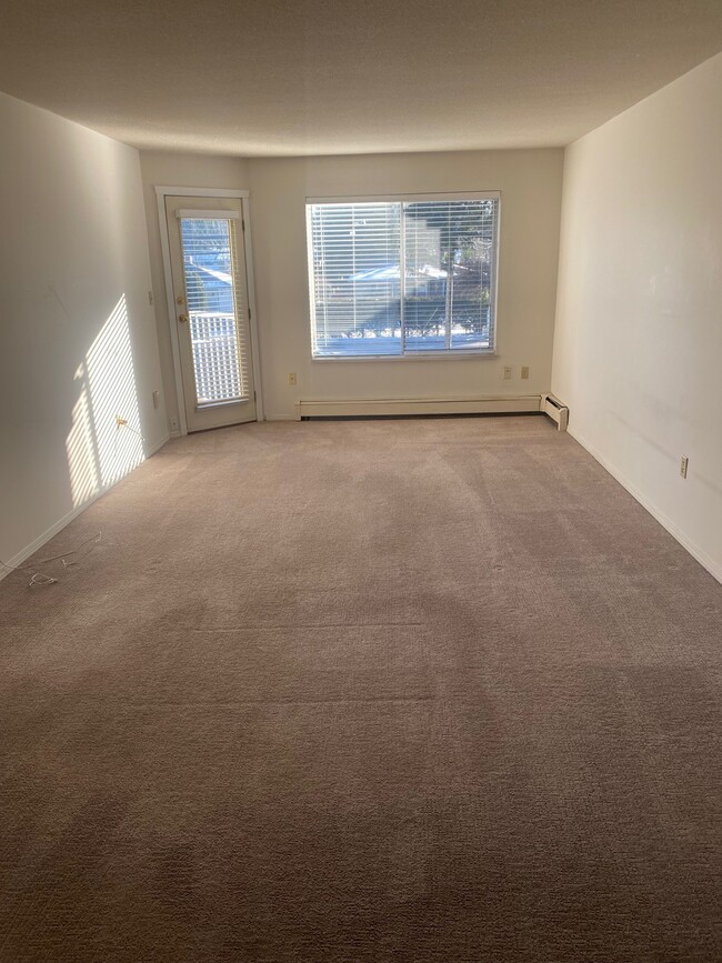 Building Photo - Katherine