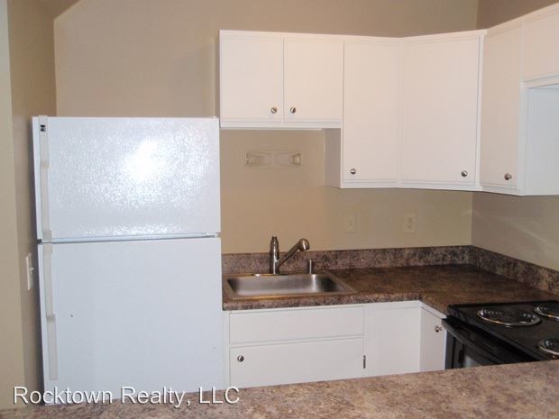 Building Photo - 1386 Bradley Dr