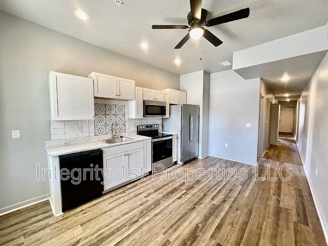 Building Photo - 740 Washington Blvd