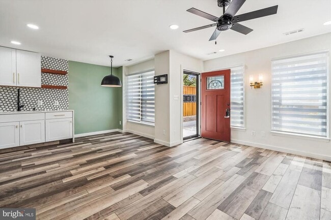 Foto del edificio - 6010 Sunset Ridge Ct