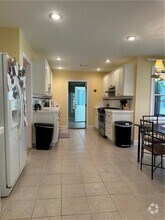Building Photo - 2705 Shadow Pine Dr