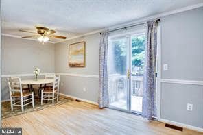 Foto del edificio - 134 Oak Tree Ln