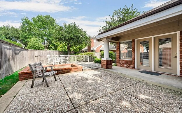 Foto del edificio - 9809 Lakewood Ct