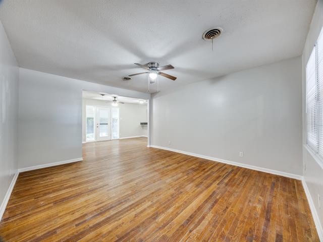 Foto del edificio - 1306 Blanton Pl
