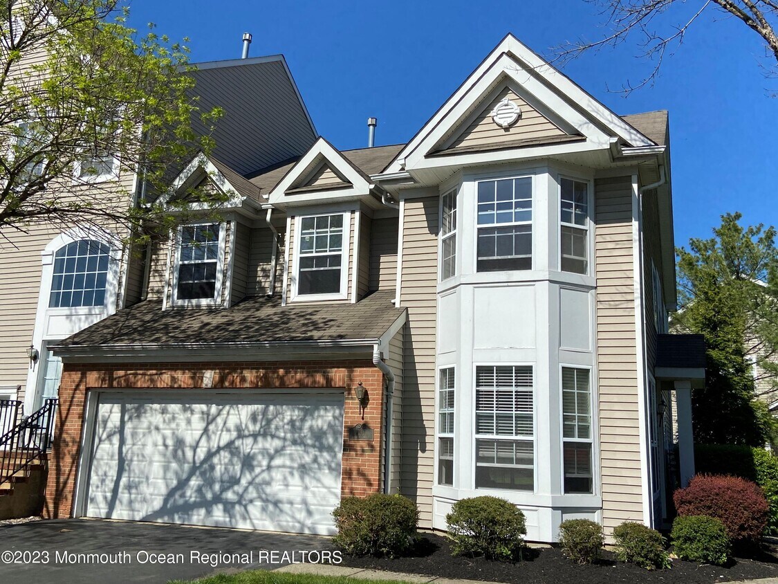 181 Nathan Dr, Marlboro, NJ 07751 Condo for Rent in Marlboro, NJ