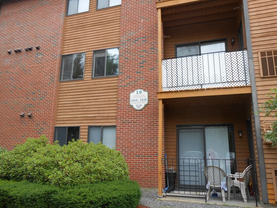 19 Blackstone Dr, Nashua, NH 03063 Condo for Rent in Nashua, NH