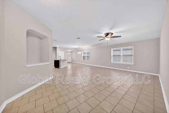 Foto del edificio - 8710 Fischer Falls