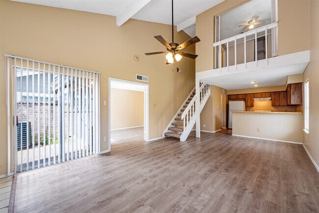 Foto del edificio - 6315 Cattails Ln