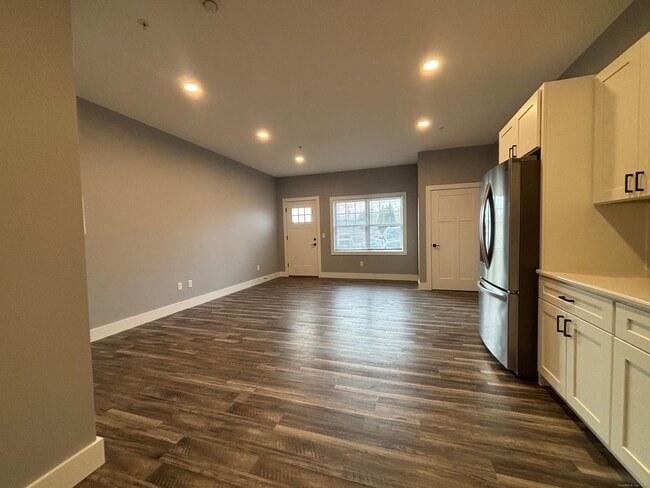 Foto del edificio - 303 Norwich-New London Turnpike