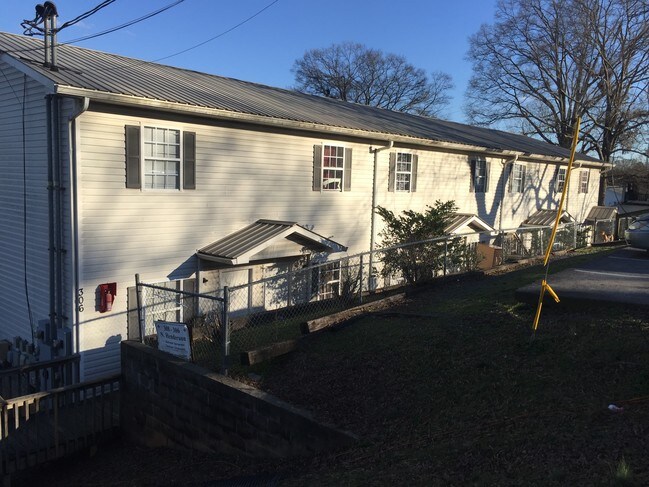 306 Page St y apartamentos - Gateway Dalton