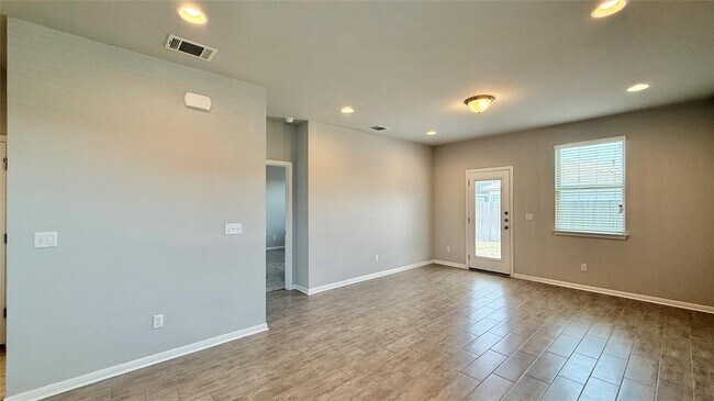 Building Photo - 12411 Zenyatta Dr