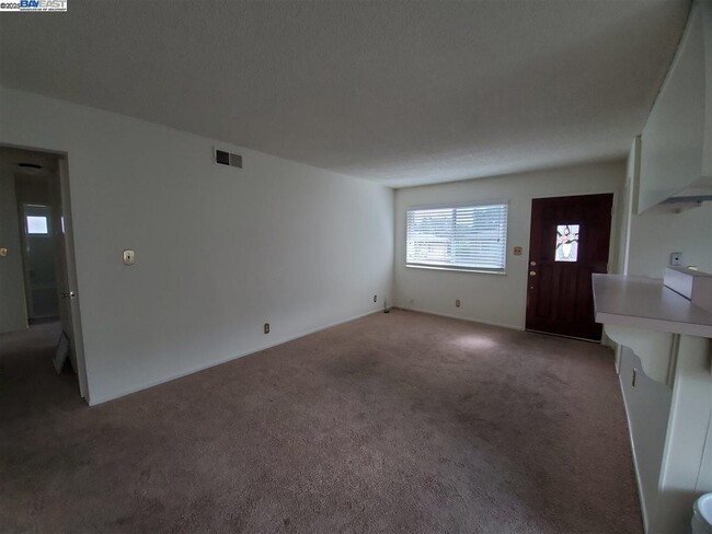 Building Photo - 2255 Segundo Ct