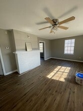 Building Photo - 619 Shannon Ave