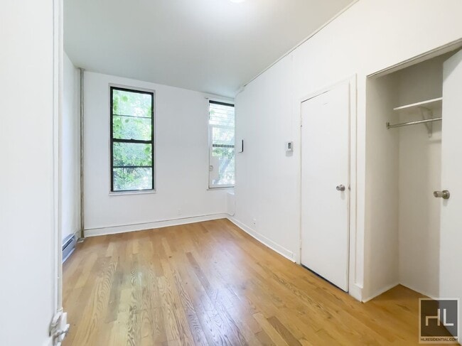 Building Photo - 2BR 2BA On Bushwick/Ridgewood Border