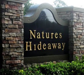 Foto del edificio - First-Floor 2BR/2BA Condo in Gated Nature’s Hideaway – Pool, Playground & Convenient Westside Loc...