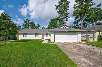 Building Photo - 23223 Naples Dr