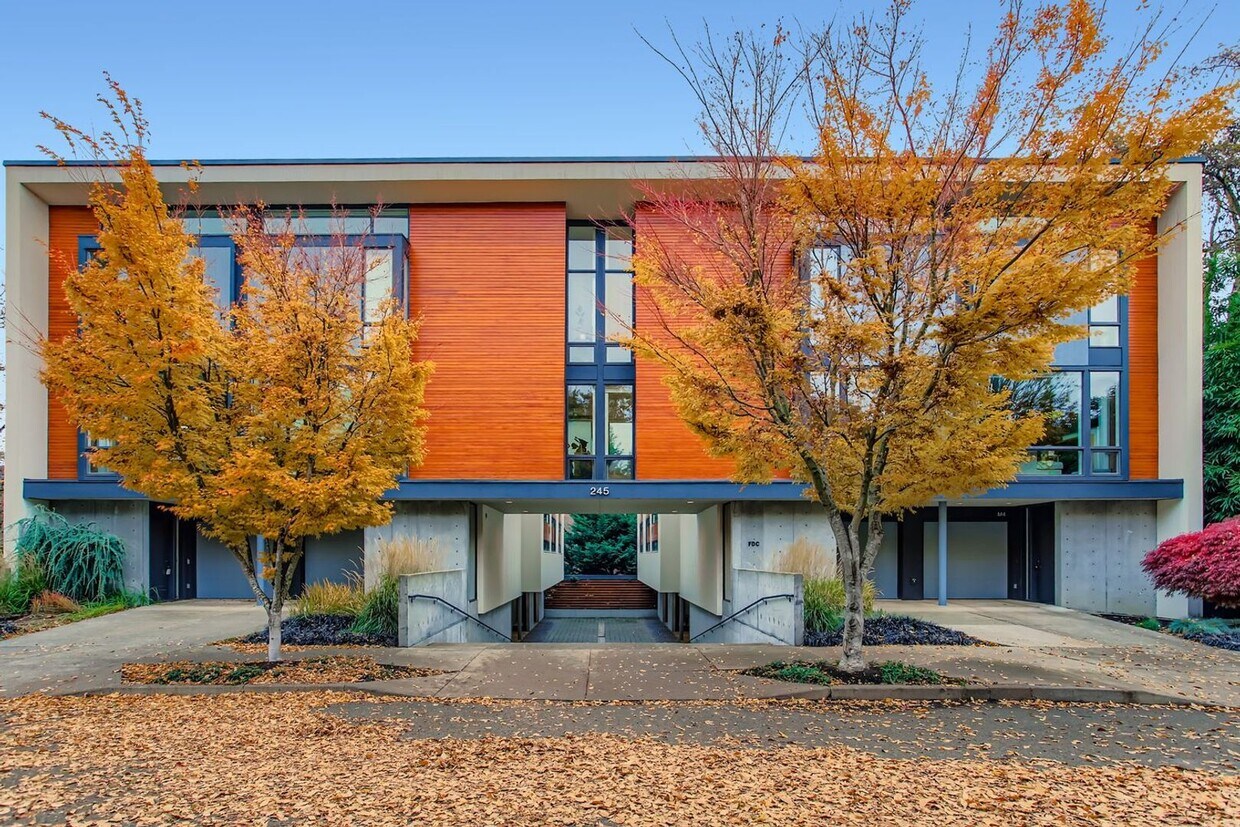 Foto principal - or Rent – Award-Winning Lair Hill Architec...