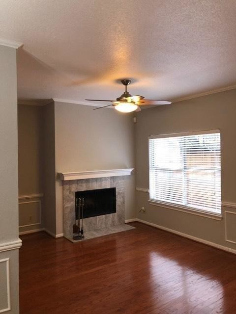 Building Photo - 728 Bering Dr