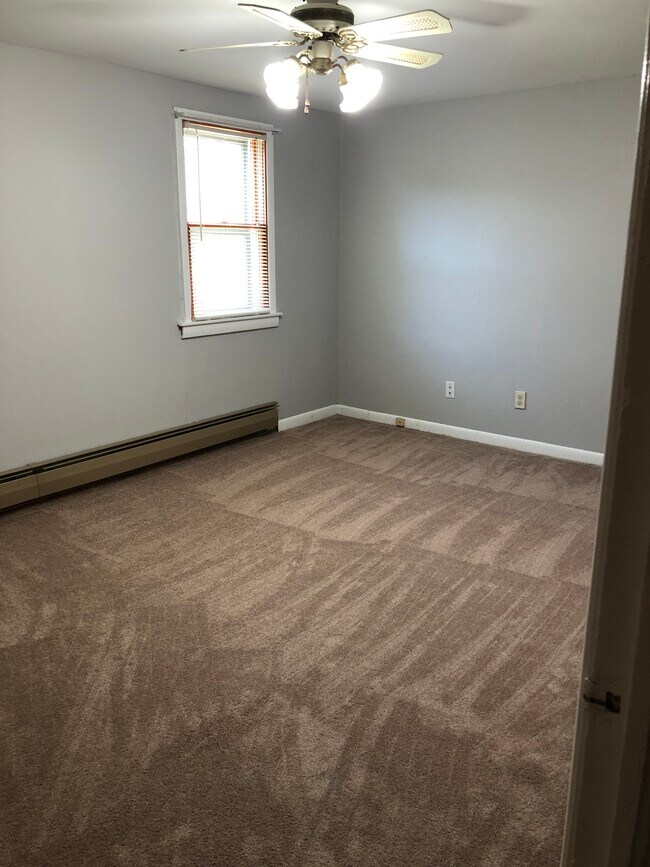 Habitación - 320-2 Independence St SE