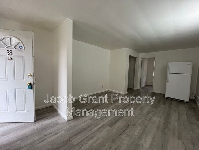 Building Photo - 575 Tiger Ave