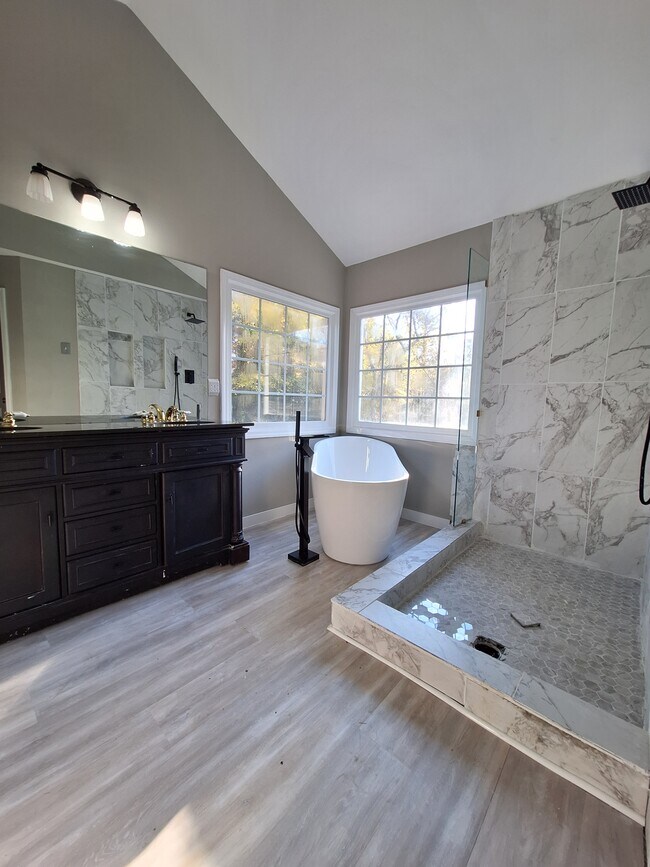 Building Photo - 2120 Sweetbirch Trl