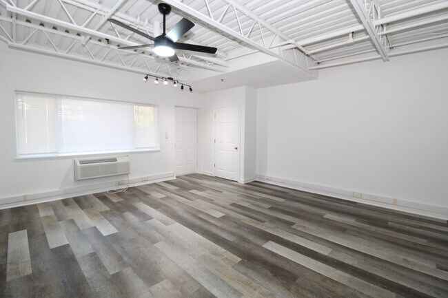 Foto del edificio - Molly Court