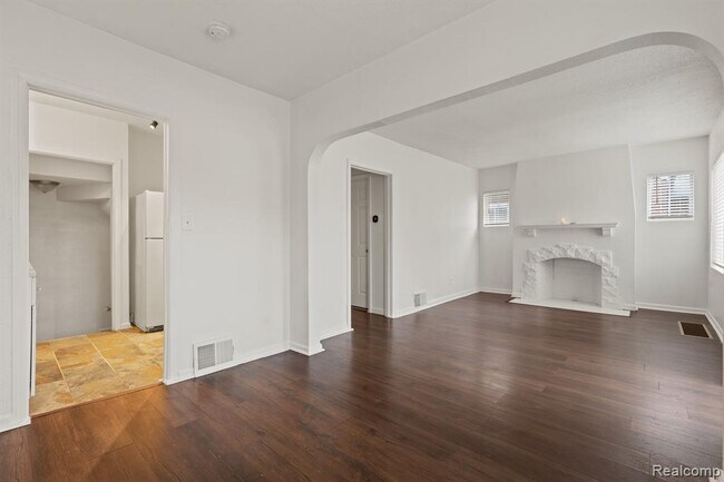 Foto del edificio - 5081 Wayburn St