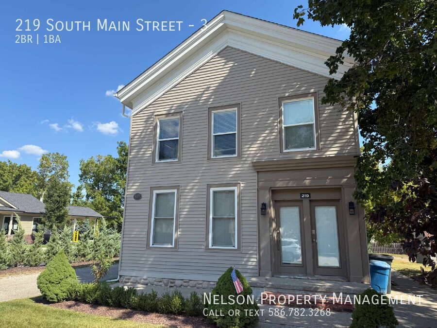 Primary Photo - 219 S Main St