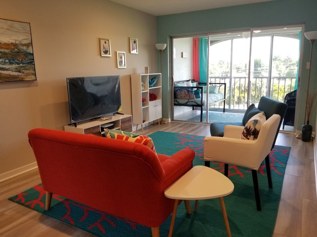 Living Room - 5 High Point Cir W
