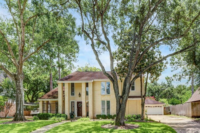Foto del edificio - 12027 Riverview Dr