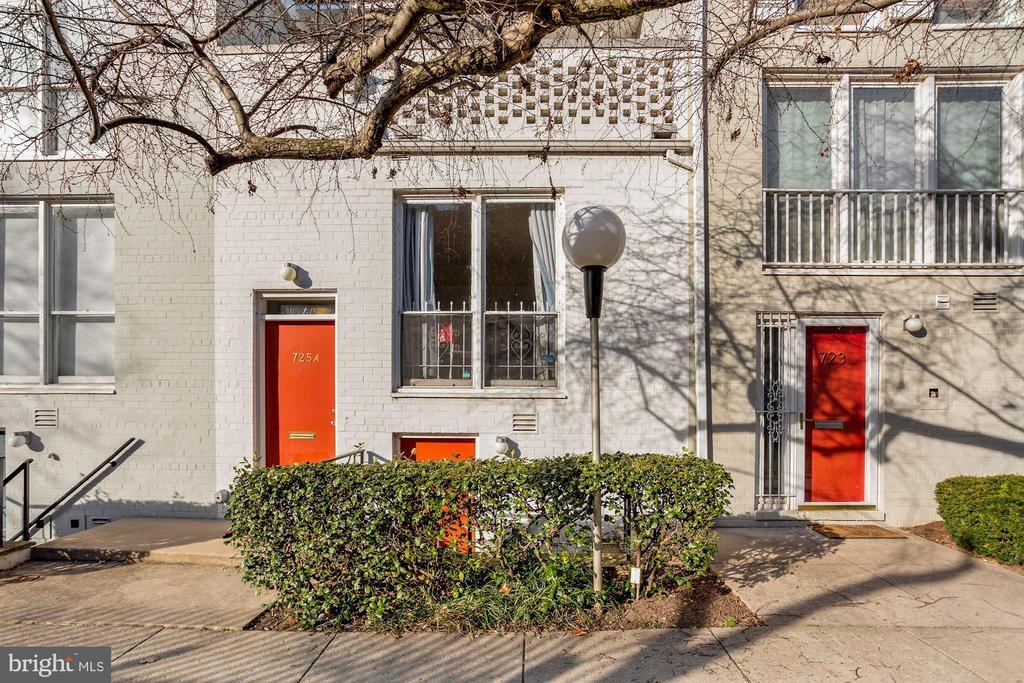 Primary Photo - 725 Delaware Ave SW