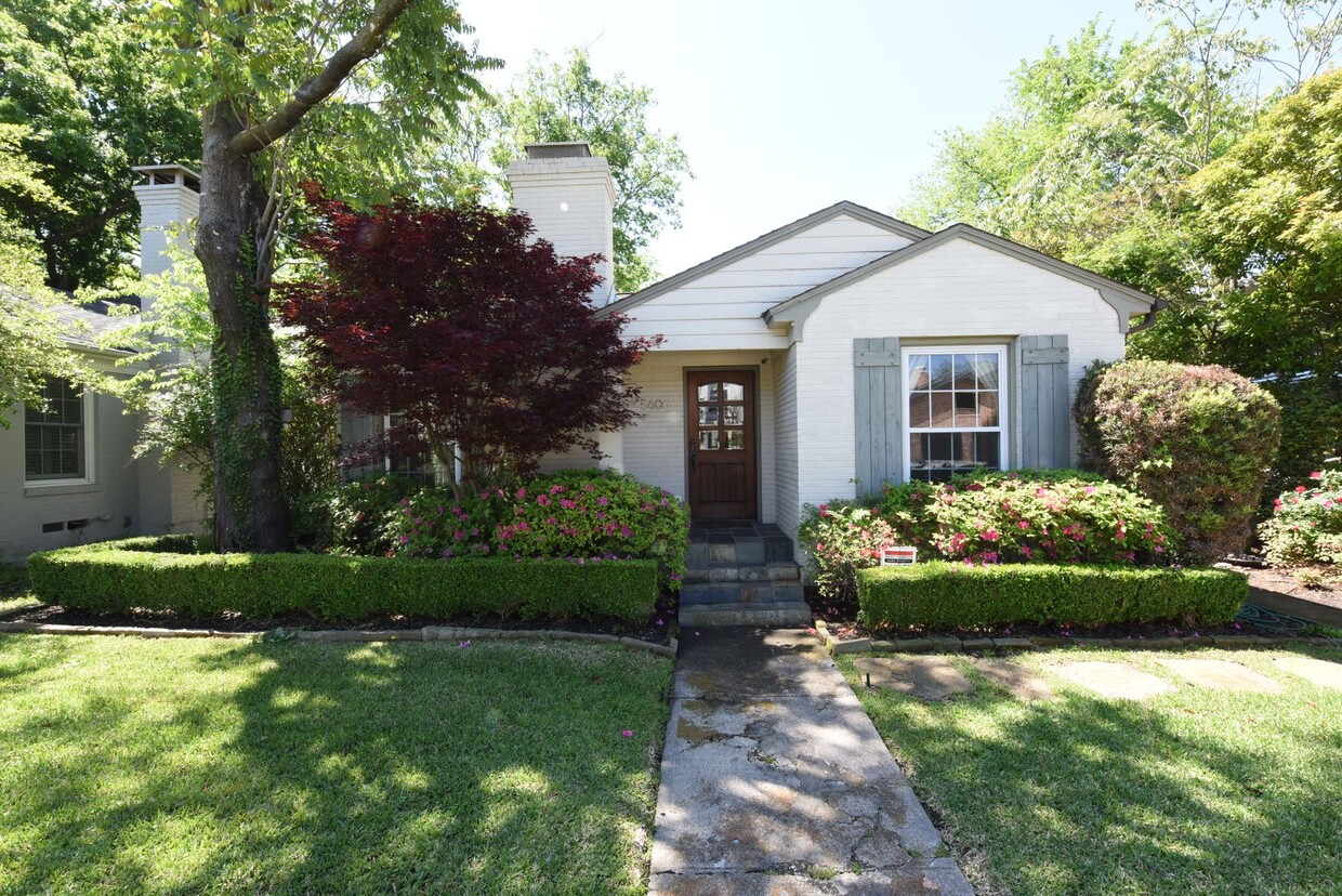 Foto principal - Walk to Inwood Village! Charming 3 bed 3 b...