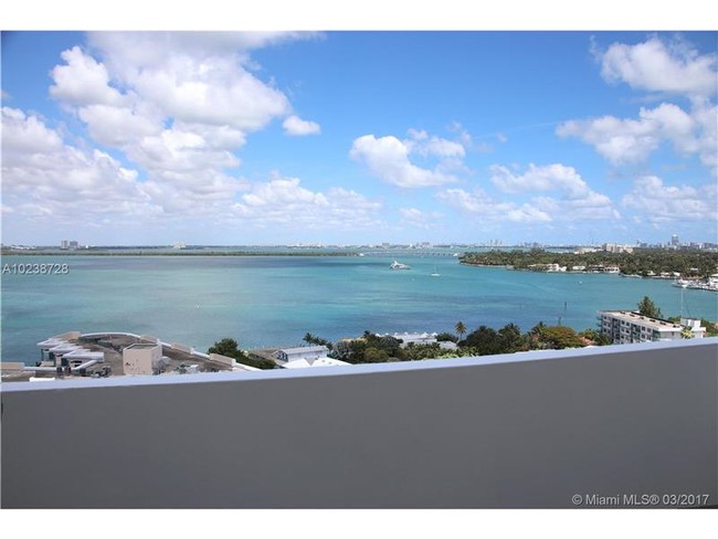 Foto del edificio - 5 Island Ave