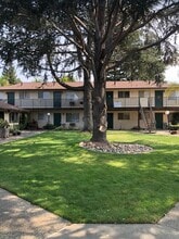 Building Photo - 8174 Kelton Dr