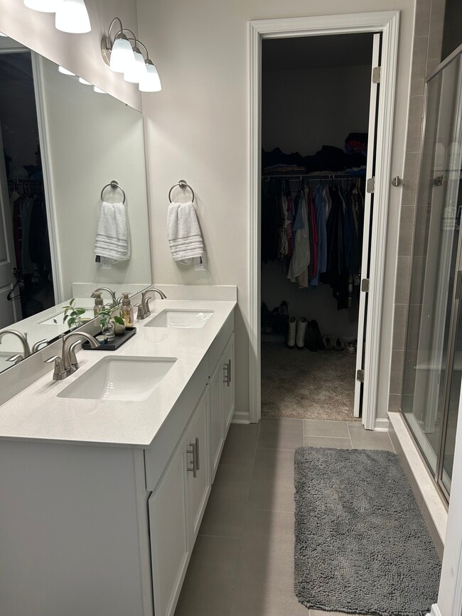 Foto del edificio - 6021 Caprera Way